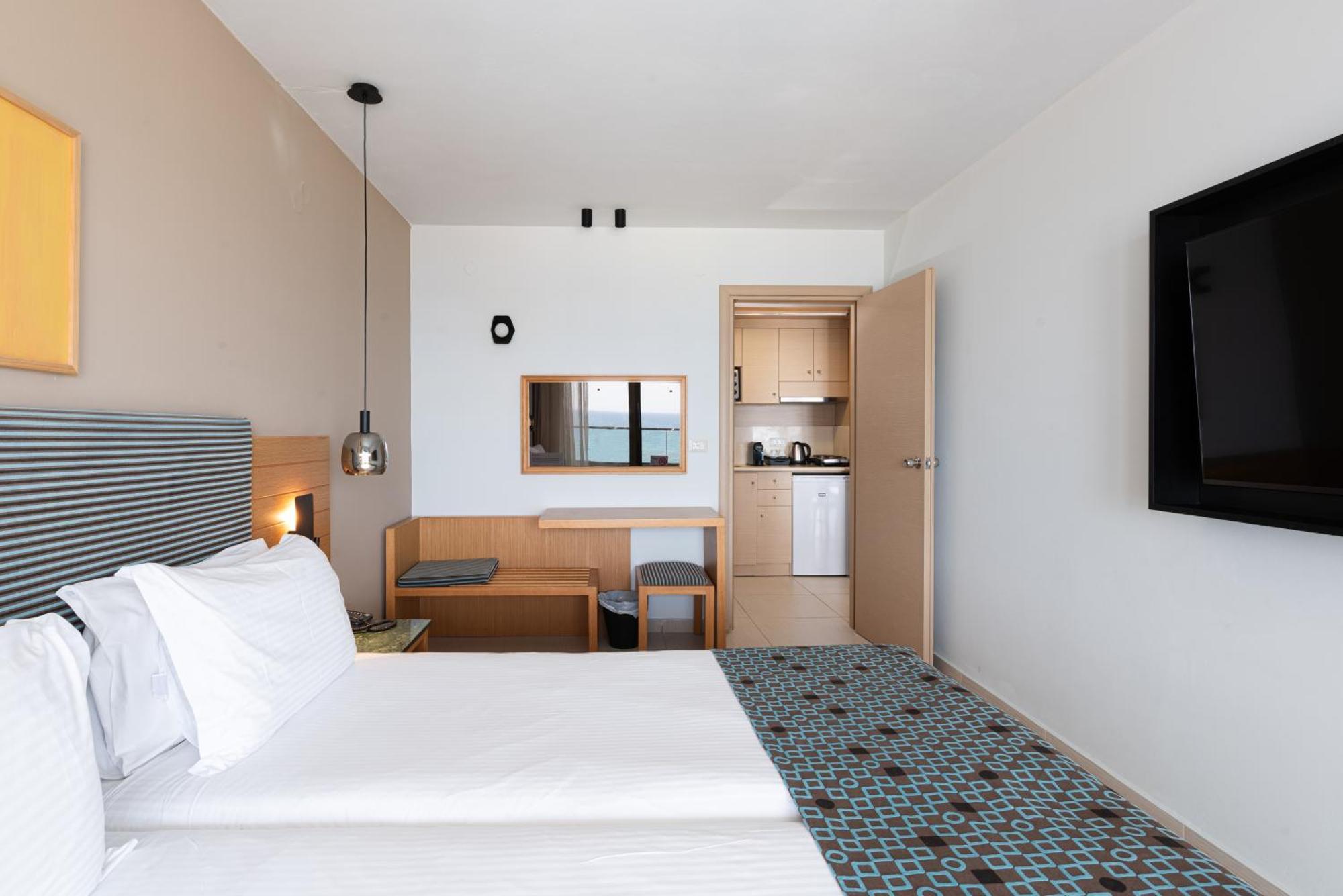 Agia Marina Iolida Beach By Smile Hotels الغرفة الصورة